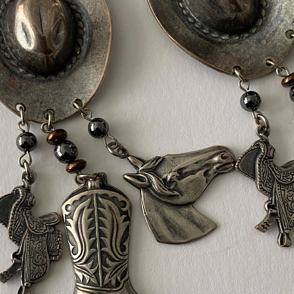 Vintage Statement Western Charm Dangling Hook Earrings Tarnished Silver Tone - Picture 6 of 7